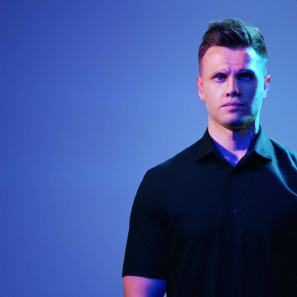 포토 디렉터가 흰 배경의 자연광 아래에서 카메라를 들고 있는 모습 미니멀 톤